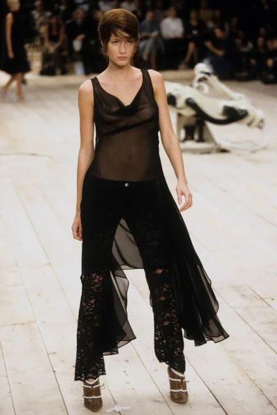 Look 48